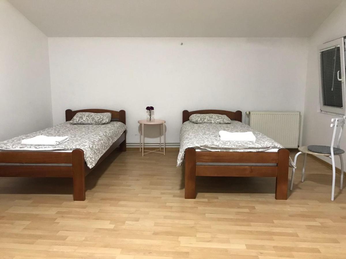 中华楼 - Belgrad Exterior foto
