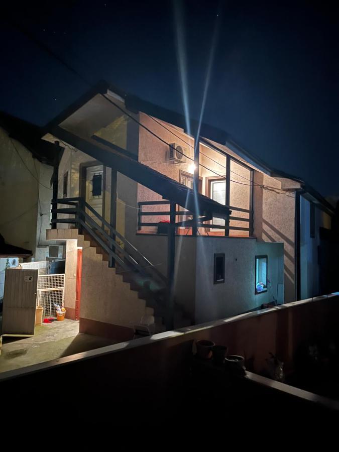 中华楼 - Belgrad Exterior foto