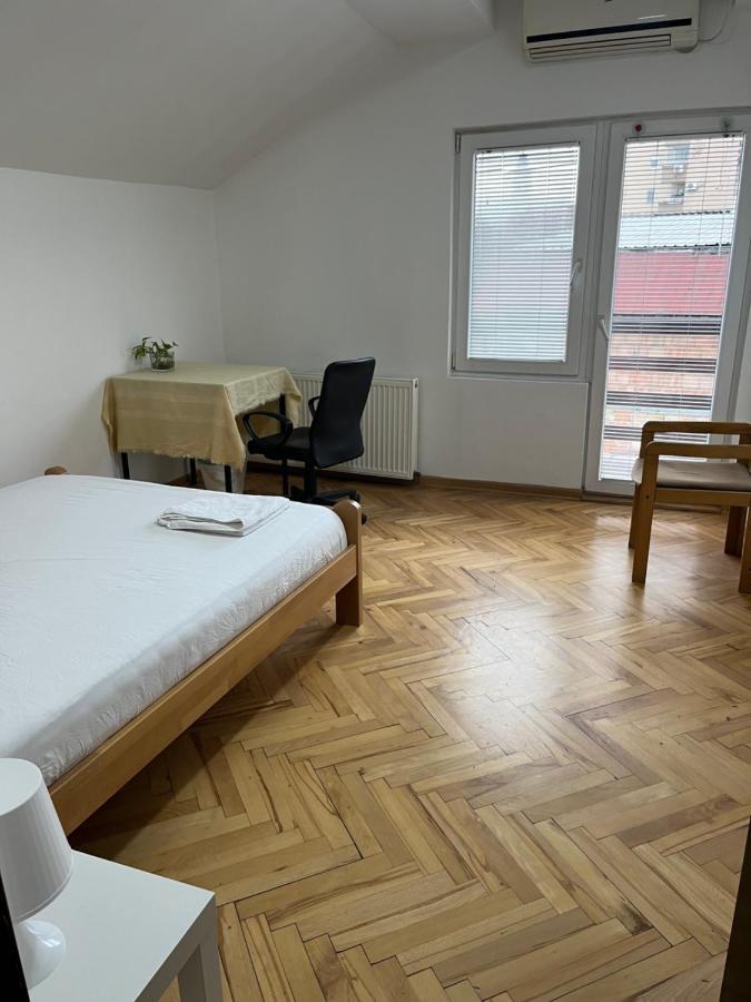 中华楼 - Belgrad Exterior foto