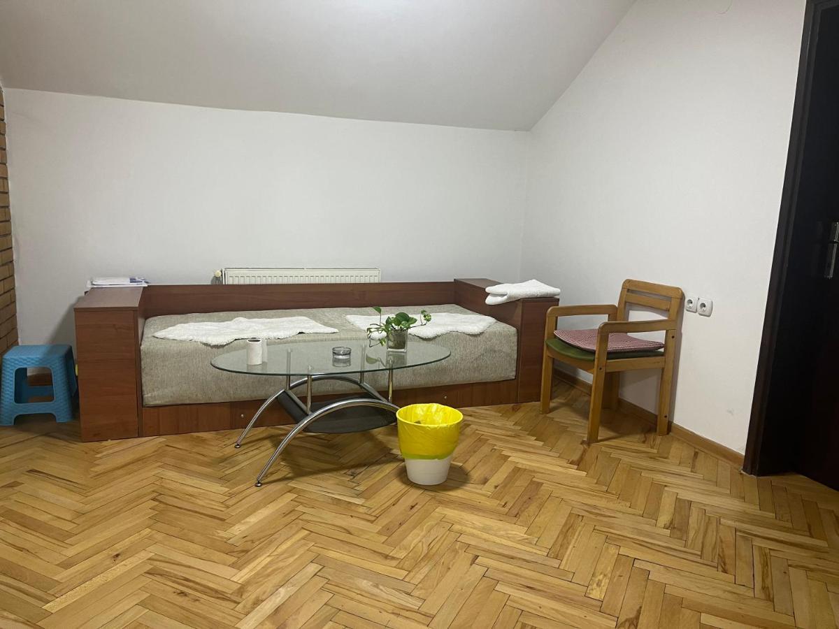 中华楼 - Belgrad Exterior foto